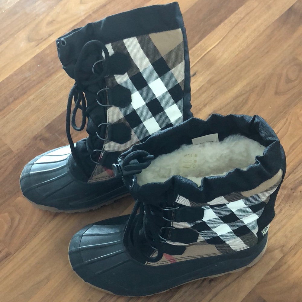 Burberry Snow boots